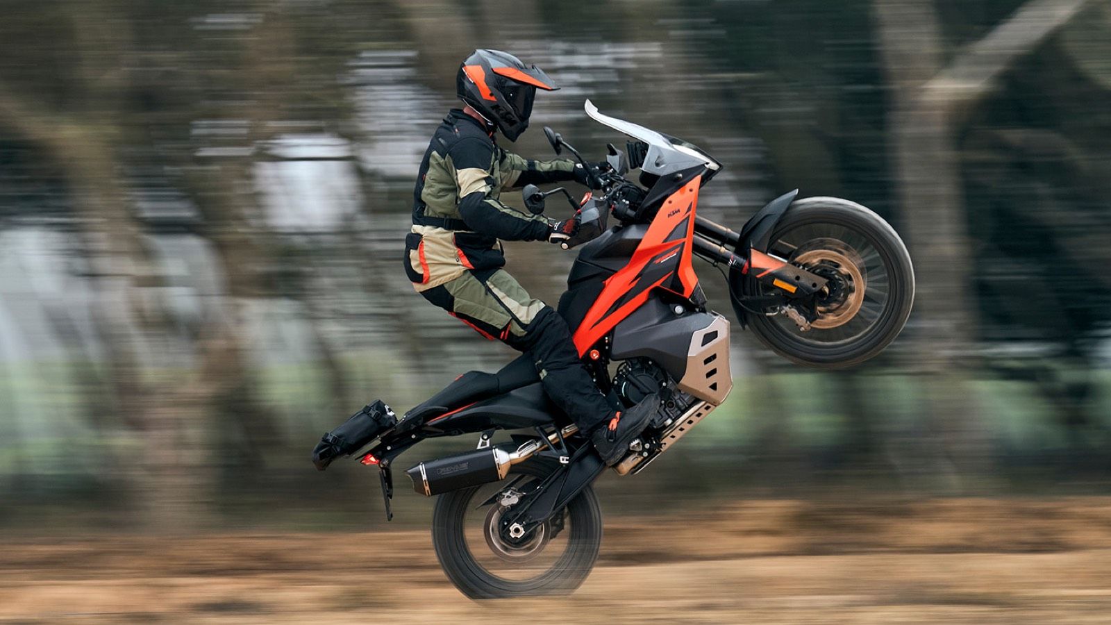 KTM 790 Adventure: Ανανέωση για το 2025 με αναβαθμισμένο κινητήρα και νέες αναρτήσεις