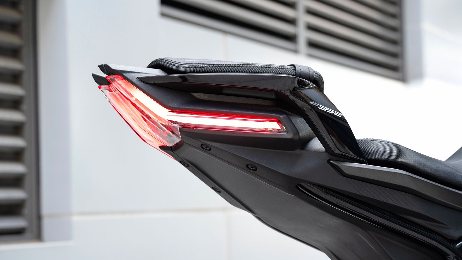 Αιχμηρός σχεδιασμός.