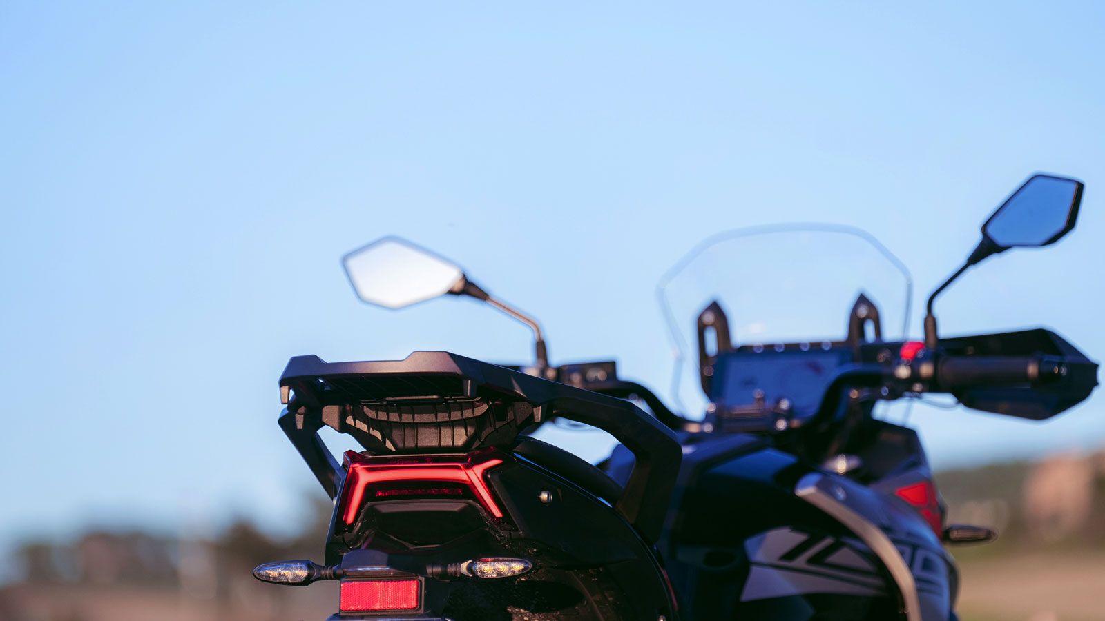 Πίσω φανάρι. Πίσω φανάρι.