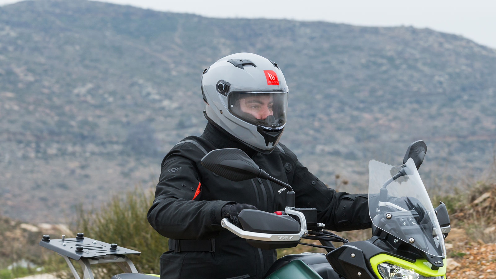 Test κράνος MT Braker: Κάνει προσιτή την ασφάλεια