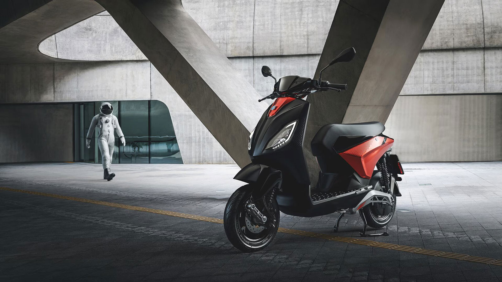4 ελαφριά ηλεκτρικά scooter που πιάνουν 60χλμ/ω