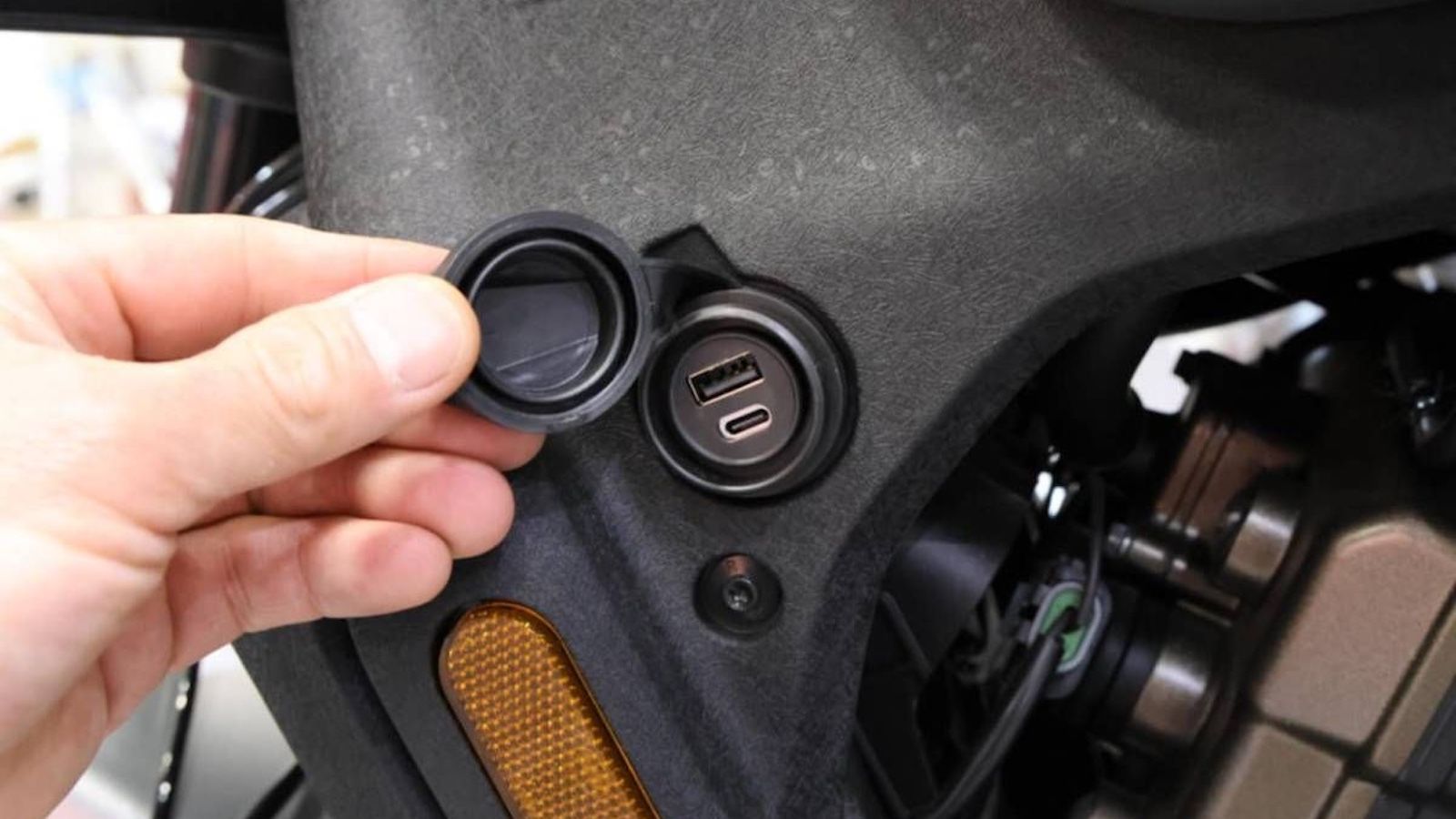 QJMOTOR SRV600V: Με κινητήρα V4 ευχόμαστε να το δούμε στην Ευρώπη