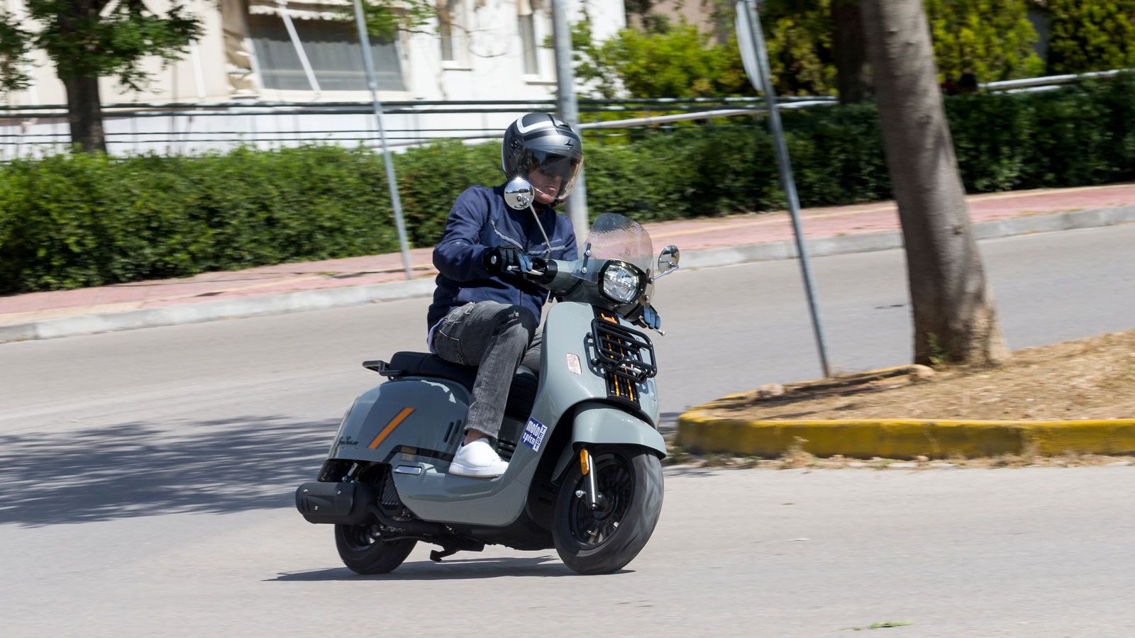 Σε μια εποχή που η τεχνολογία είναι το παν και ο κόσμος αλλάζει ραγδαία, η Royal Alloy κατάφερε να παντρέψει δύο πράγματα σχεδόν ασυμβίβαστα μεταξύ τους.