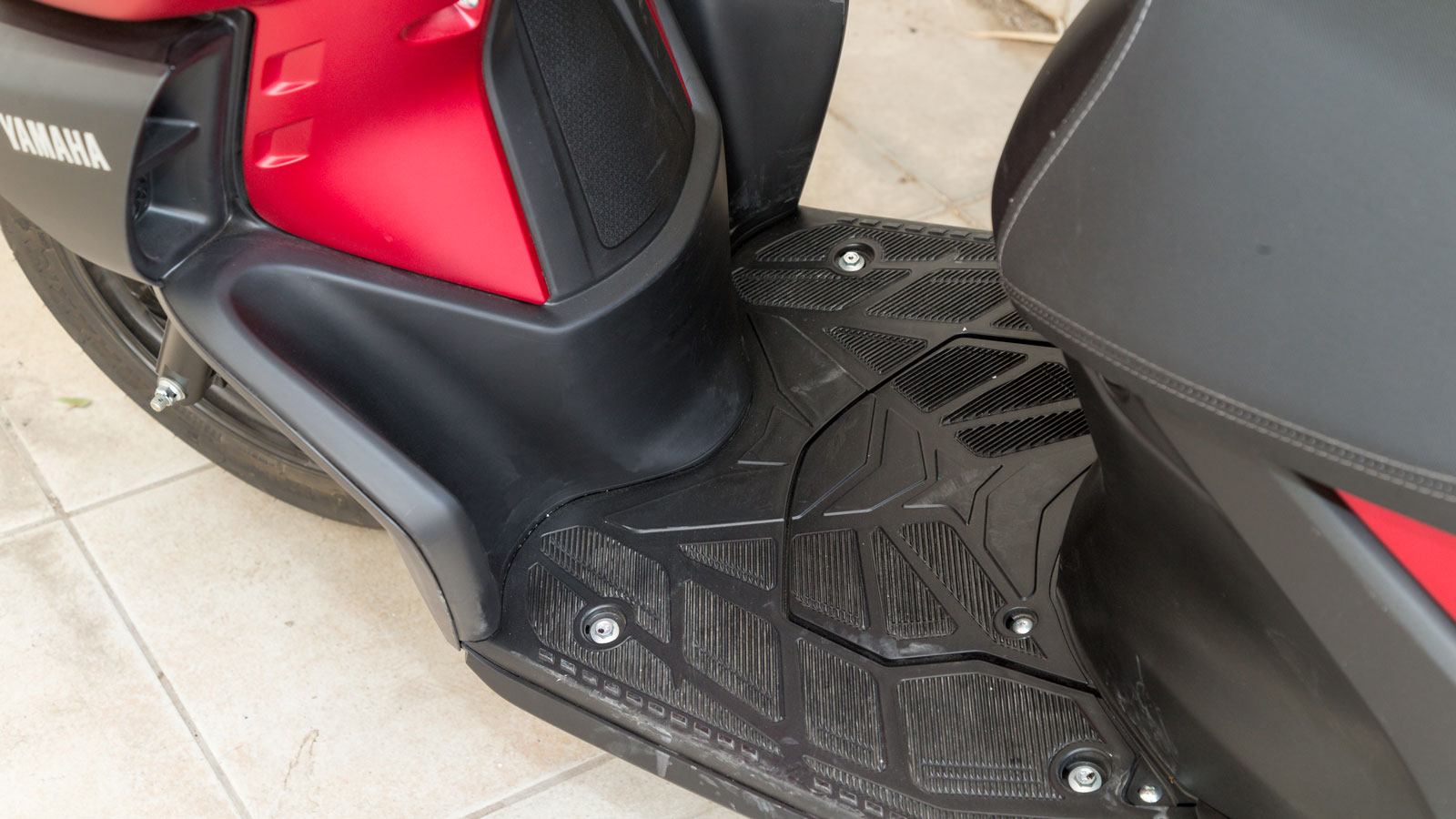 Yamaha Ray ZR - Υποψήφιο για Best Scooter by LS2