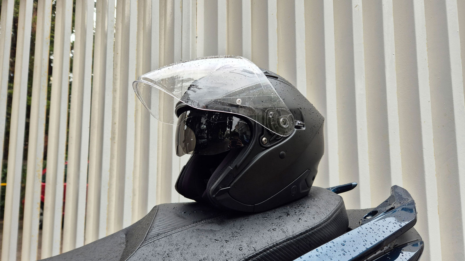 Test Scorpion-Exo Z1: Jet κράνος με σπορ σχεδιασμό και κορυφαία προστασία