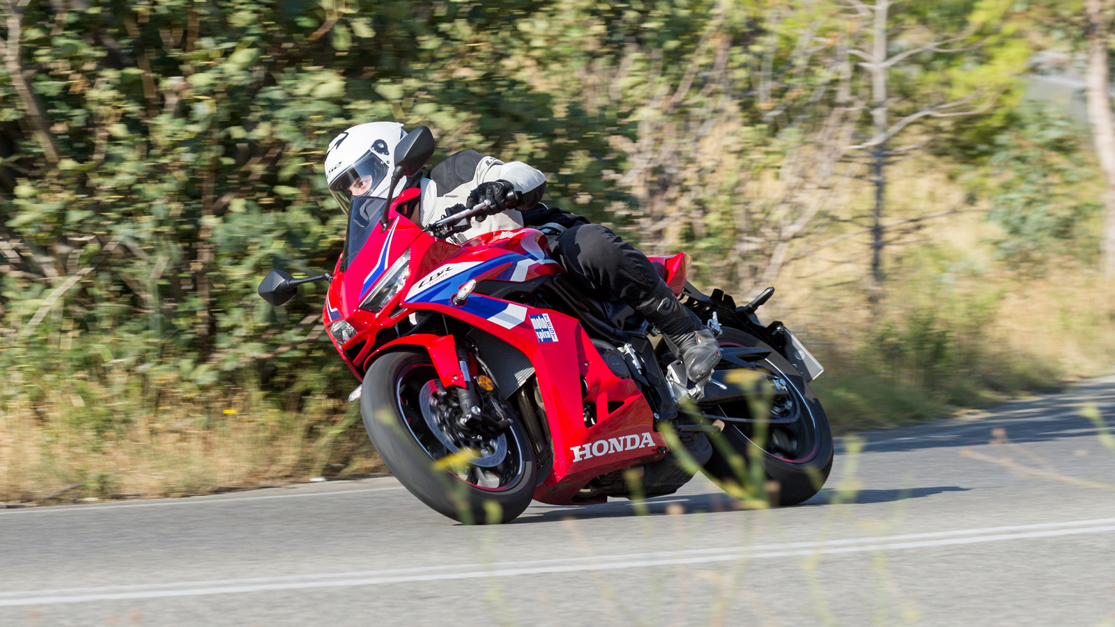 Honda CBR 650R E-Clutch - Υποψήφια για Best Moto by LS2