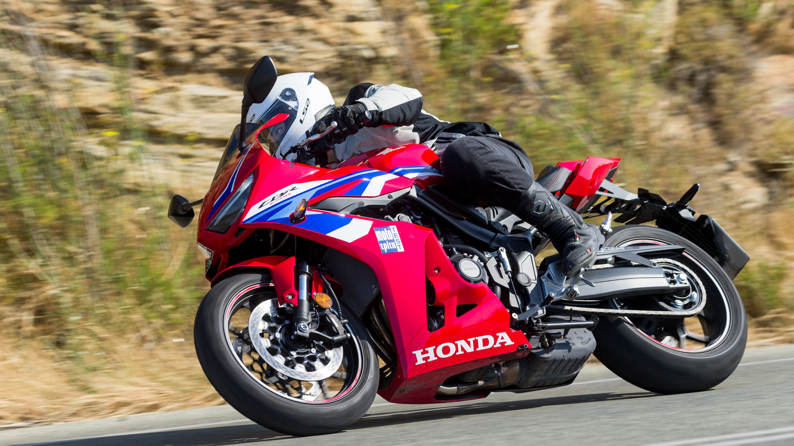 Honda CBR 650R E-Clutch - Υποψήφια για Best Moto by LS2