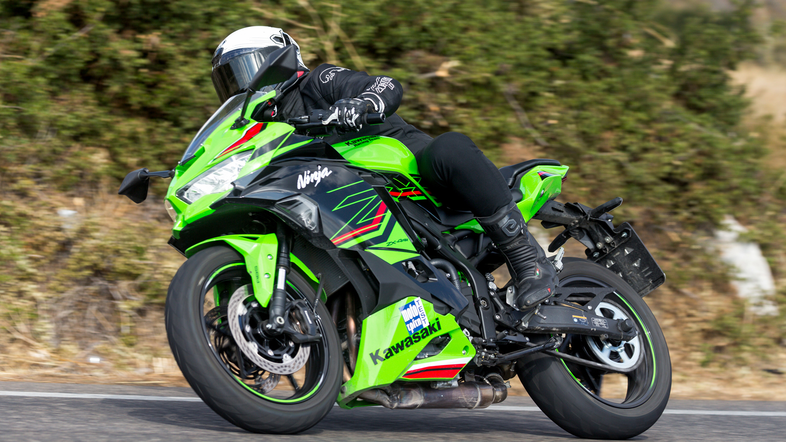 Kawasaki ZX-4RR - Υποψήφιο για Best Moto by LS2