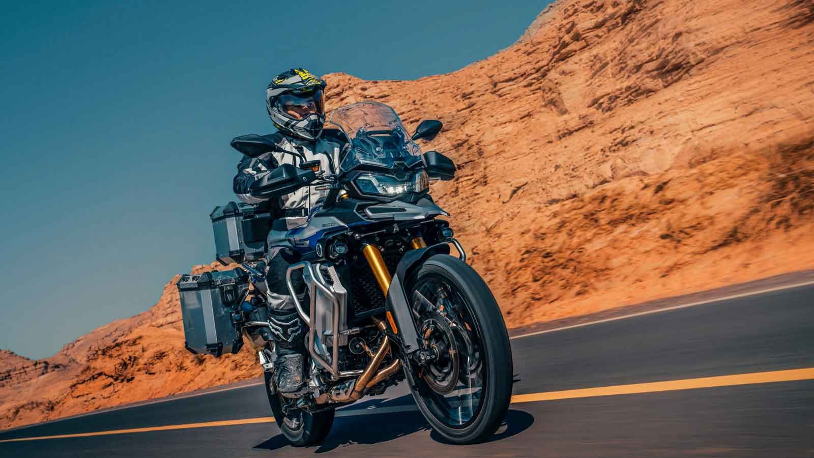 VOGE DS900X