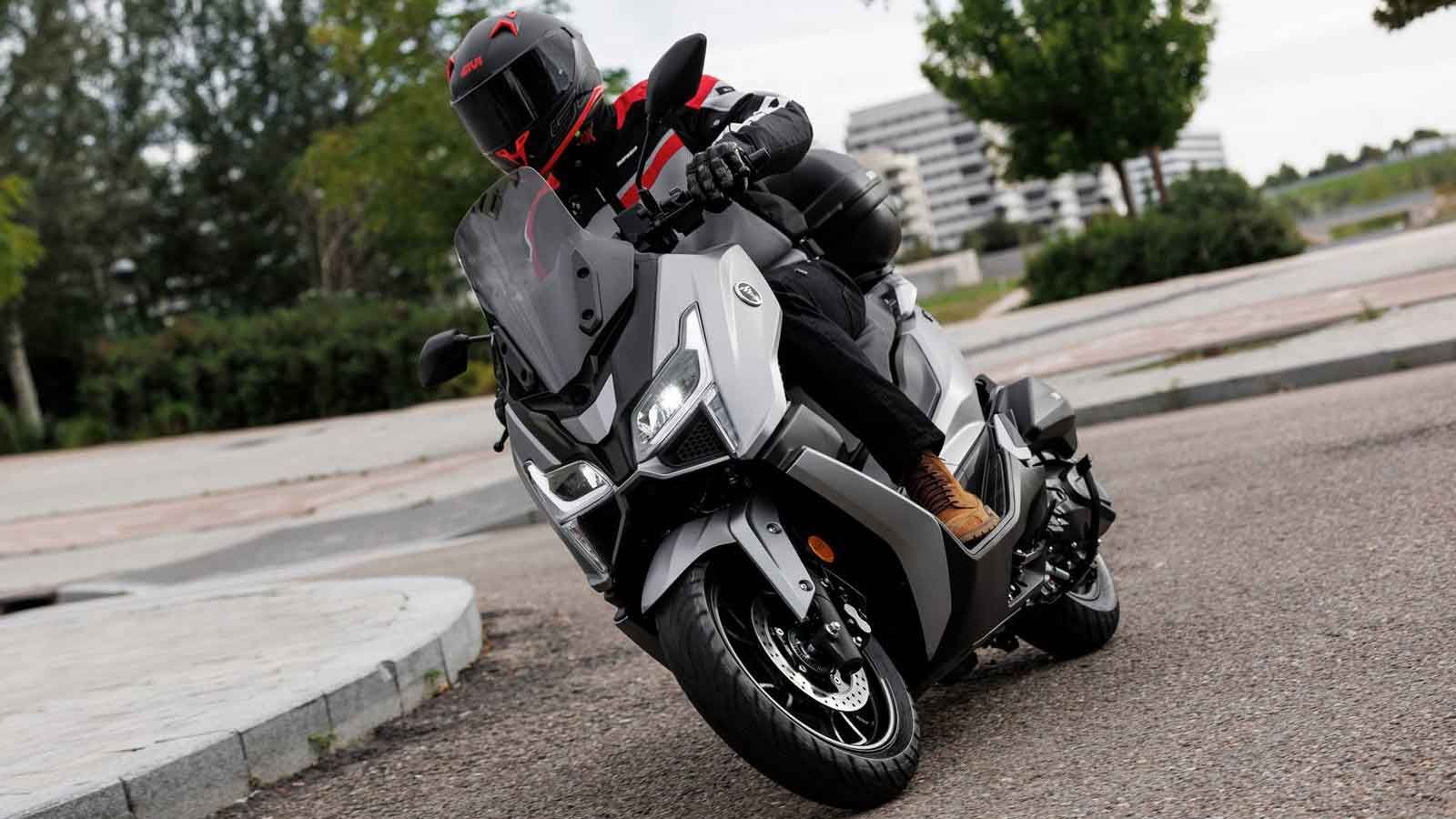 VOGE SR1