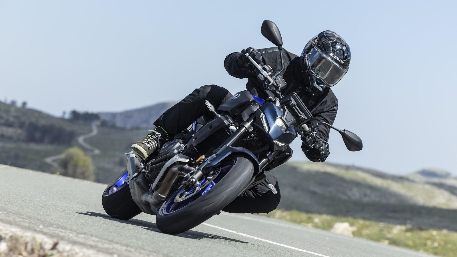Αποστολή: Yamaha MT-07 & MT-07 Y-AMT 2025