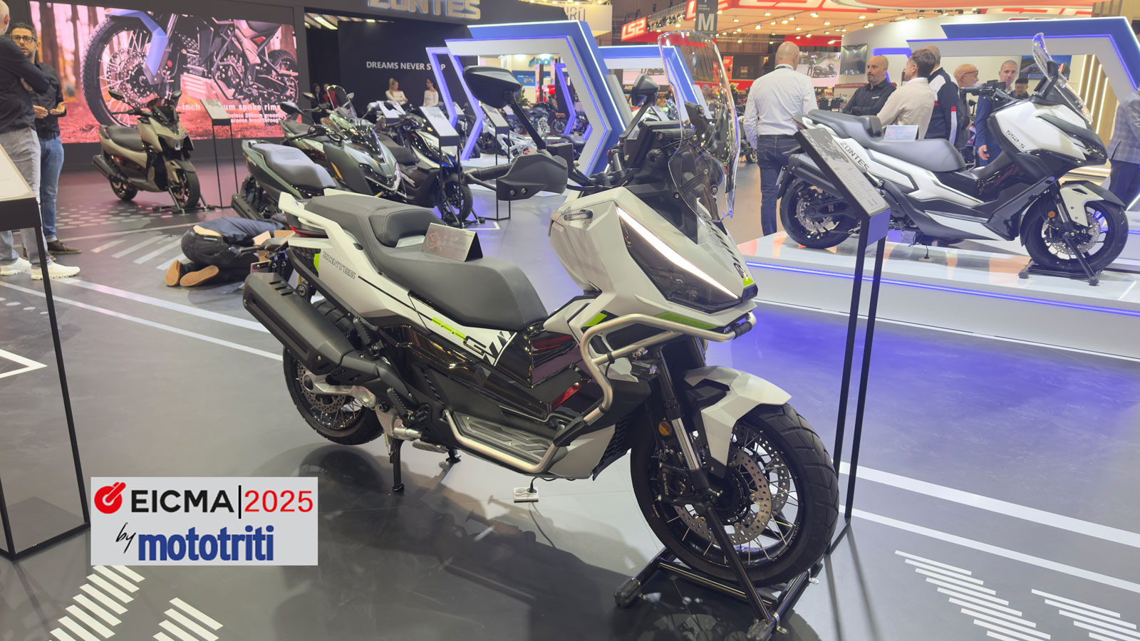Eicma 2025: Νέο Zontes G552 με δικύλινδρο κινητήρα 52 ίππων