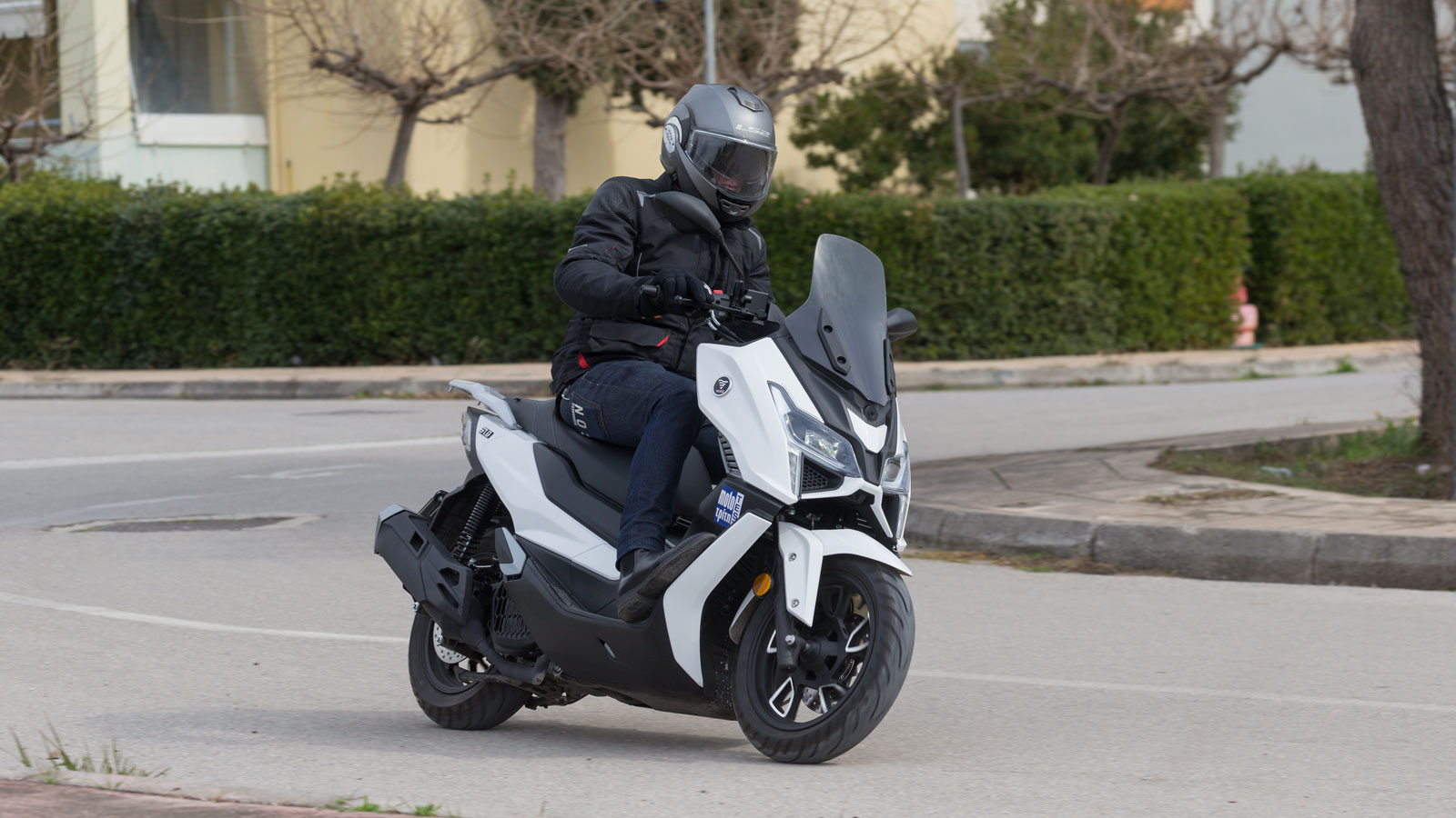 VOGE SR1