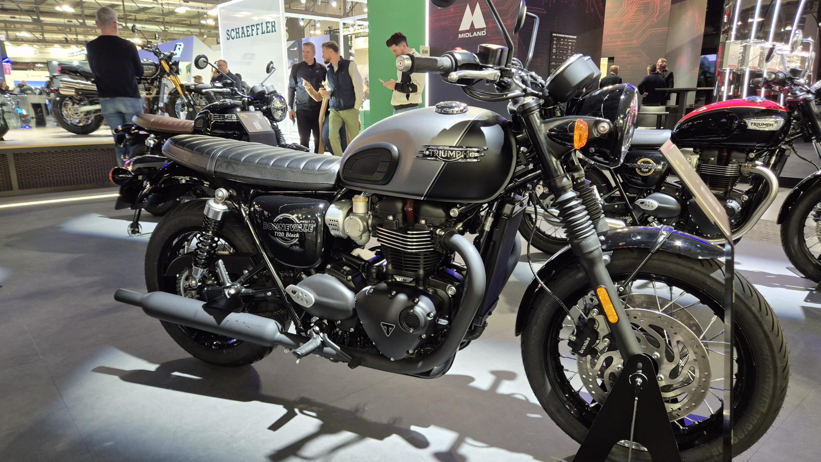 EICMA 2025: Triumph Classic όλη η σειρά εδώ!