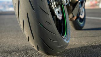 Bridgestone - Battlax S22