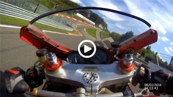 VIDEO: Μία πανσπάνια Ducati 916 SPS στην πίστα του Spa