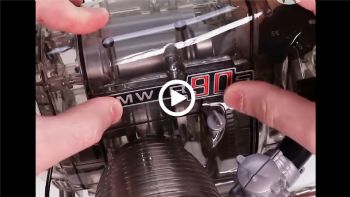 VIDEO: Συναρμολογώντας το μοντέλο ενός vintage BMW Boxer