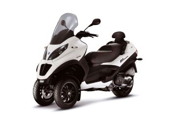 Mini Test: Piaggio MP3 300 LT Sport 