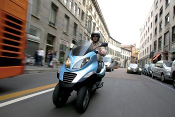 : Piaggio MP3