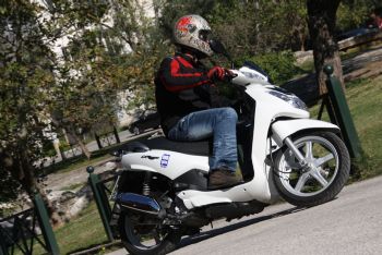 ������: Peugeot LXR 200i 