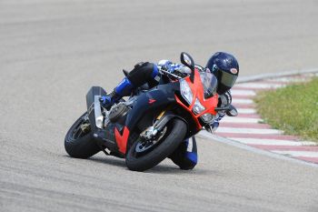 �������� ���� ������: Aprilia RSV4!