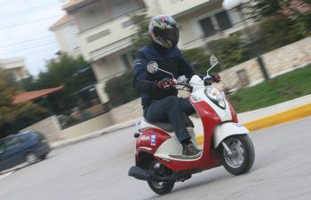 Test: SYM Mio 100