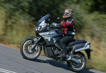 Aprilia Caponord 1000(abs)  5.900 €