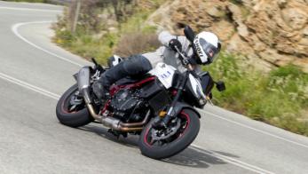 Honda CB 750 Hornet  - Test