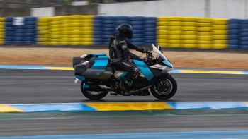 Kawasaki H2 HySE: Υπό βροχή η εμφάνισή της στον 24h Le Mans