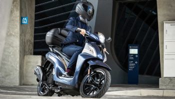 SYM Symphony ST 200: Με top-box στο βασικό εξοπλισμό το Best-Seller