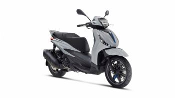   Piaggio & Vespa  oto T