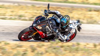 Test: Aprilia Tuono 1100 Factory