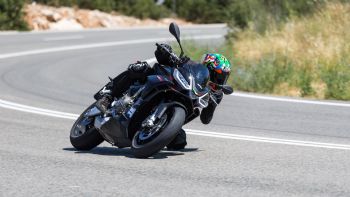 Aprilia Tuono 660 Factory 2022 - Test