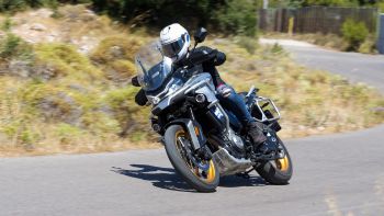 CFMOTO 800MT Touring - Test: Τα πάντα όλα