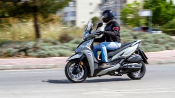 KYMCO Agility 300 Test:   ! 