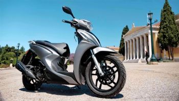 Kymco People S 125/200:  16      full face 