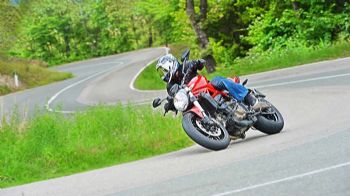 ������������: �������� �� Ducati Monster 821