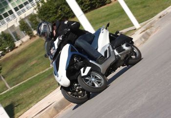 ������: Piaggio Yourban LT 300 i.e.