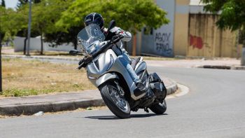 Piaggio Beverly 400 2021 Test: Sport GT ! 