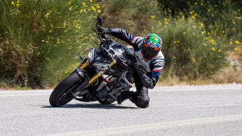 Triumph Speed Triple 1200 RS Test: !