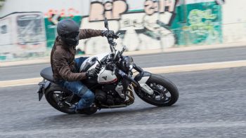 Triumph Trident 660 Test:   (+video)