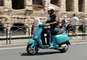  : Piaggio Vespa LX/S 3V