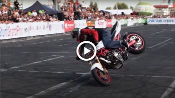 VIDEO: Όταν απλά κάνεις την μοτοσυκλέτα ό,τι θέλεις 
