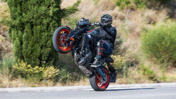 Yamaha MT-09 2021 Test:  ! 