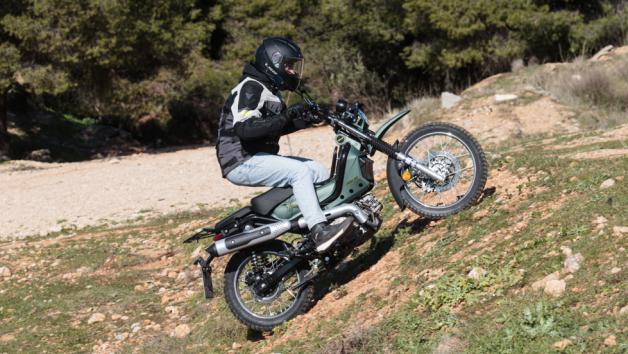 Τα ελάχιστα και σκληρά πλαστικά σε κάνουν να ξεχνάς το άγχος για γρατζουνιές ή σπασίματα.