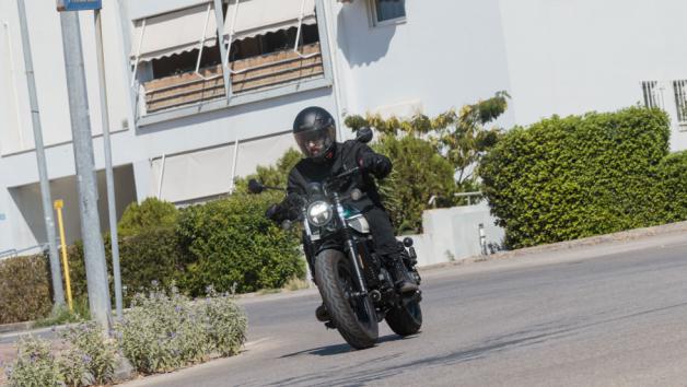  Ένα σημείο που αξίζει αναβάθμιση, αυτό είναι τα ελαστικά, τα οποία θα μπορούσαν να αντικατασταθούν με ποιοτικότερα για καλύτερη πρόσφυση και πιο ολοκληρωμένη οδηγική εμπειρία.