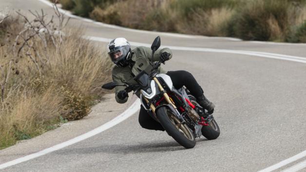 Εάν δεν αποτελεί ιδιαίτερο πρόβλημα για εσένα η πλήρης απουσία ανεμοκάλυψης, τα ταξίδια και οι μακρινές βόλτες αναψυχής είναι μέσα στο παιχνίδι.