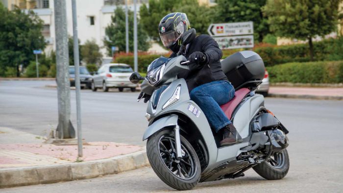 Test: Kymco People S 300