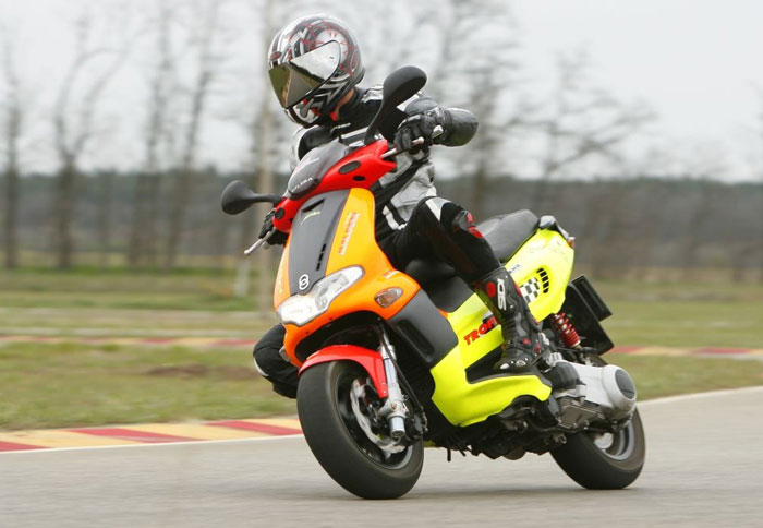 Gilera Ice стант
