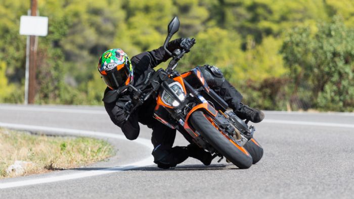 KTM 890 Duke GP - Test
